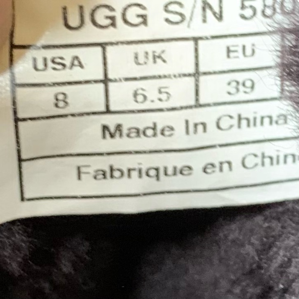 UGG Bailey Short Genuine Shearling Boot - Picture 6 of 6